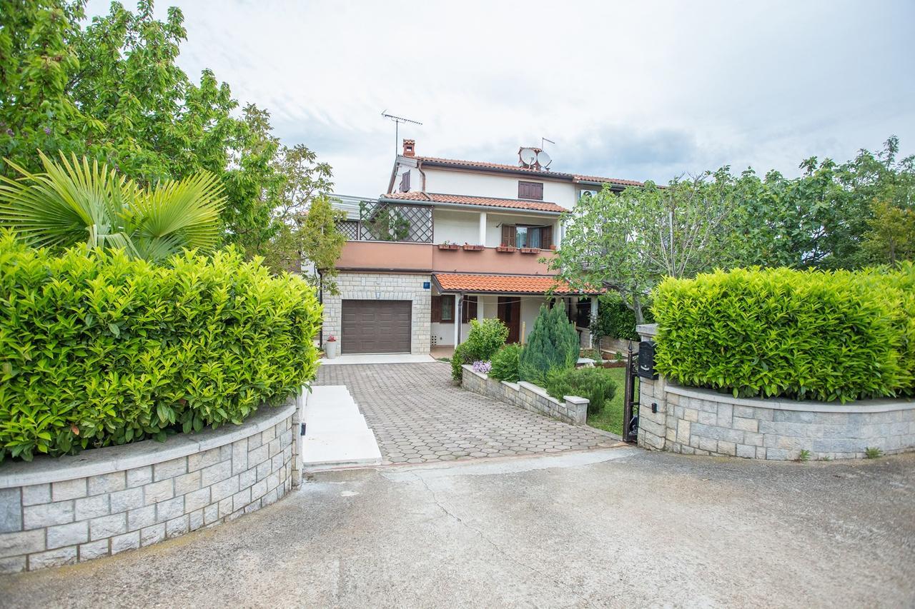 פורץ Apartments Staver מראה חיצוני תמונה