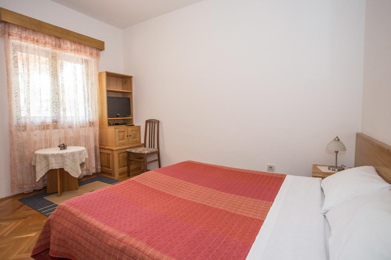 פורץ Apartments Staver מראה חיצוני תמונה